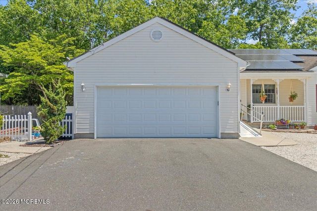 123 Mermaid Drive, Manahawkin, NJ 08050