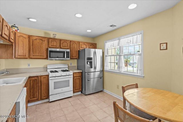 123 Mermaid Drive, Manahawkin, NJ 08050