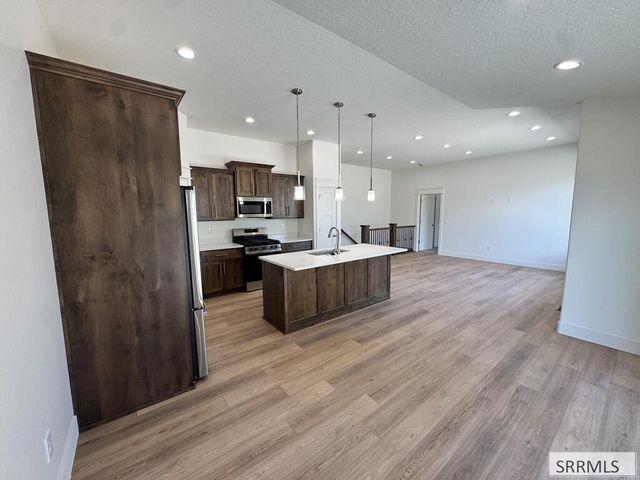 389 Wind River Drive, Shelley, ID 83274