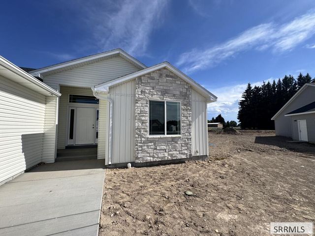 389 Wind River Drive, Shelley, ID 83274