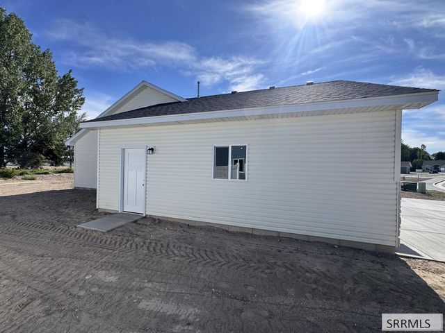 389 Wind River Drive, Shelley, ID 83274