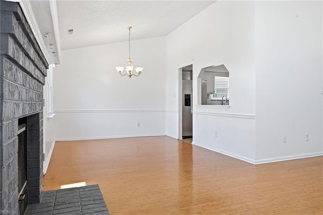 2096 Weybridge DR, Virginia Beach, VA 23454