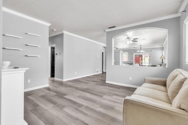 7950 Eskdale Ct, Sacramento, CA 95829