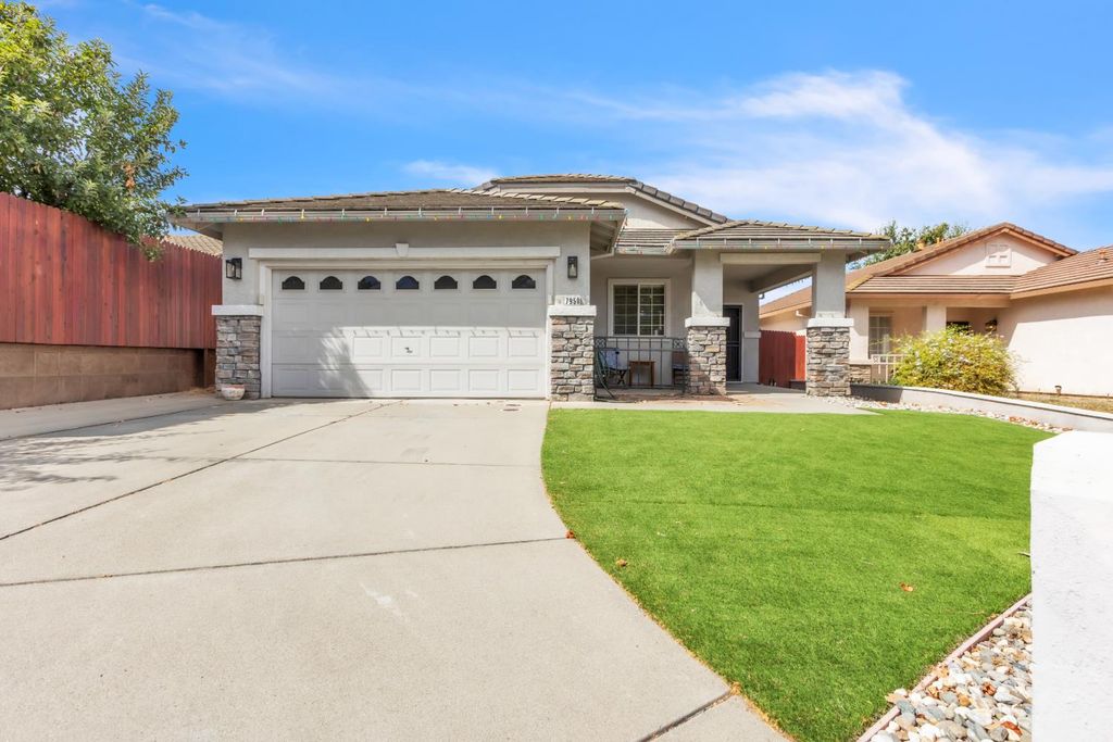 7950 Eskdale Ct, Sacramento, CA 95829