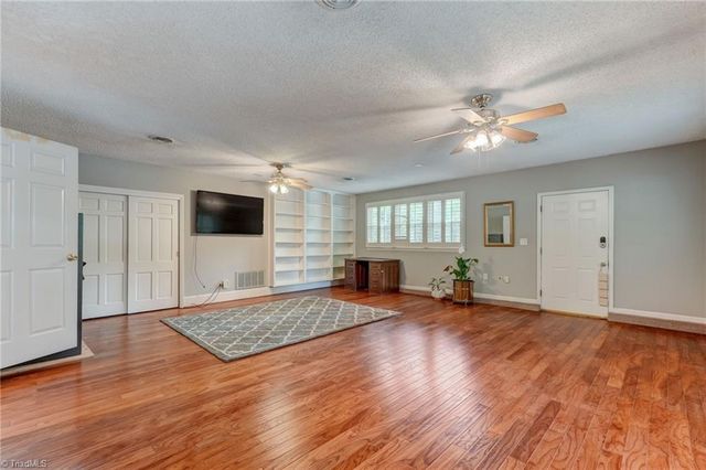 1000 Meade Drive, Greensboro, NC 27410