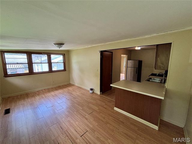 1246 Darr Drive, St Louis, MO 63137