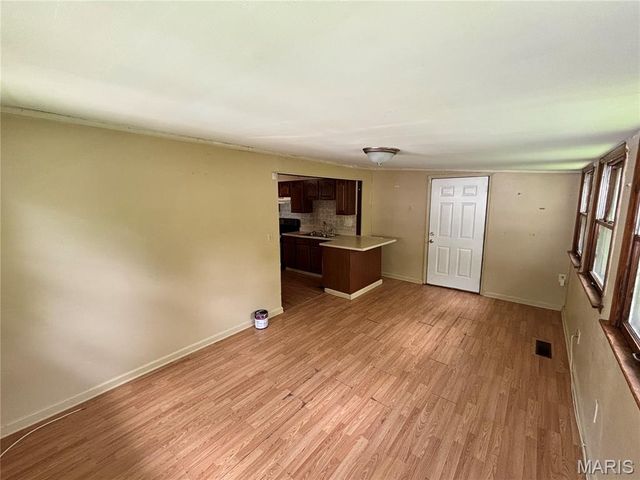 1246 Darr Drive, St Louis, MO 63137