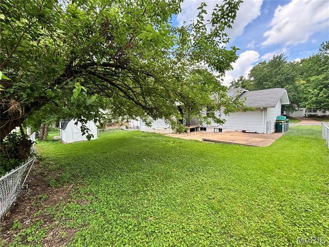 1246 Darr Drive, St Louis, MO 63137
