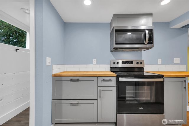 12534 North Park Avenue N, Seattle, WA 98133