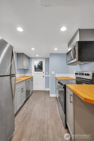 12534 North Park Avenue N, Seattle, WA 98133