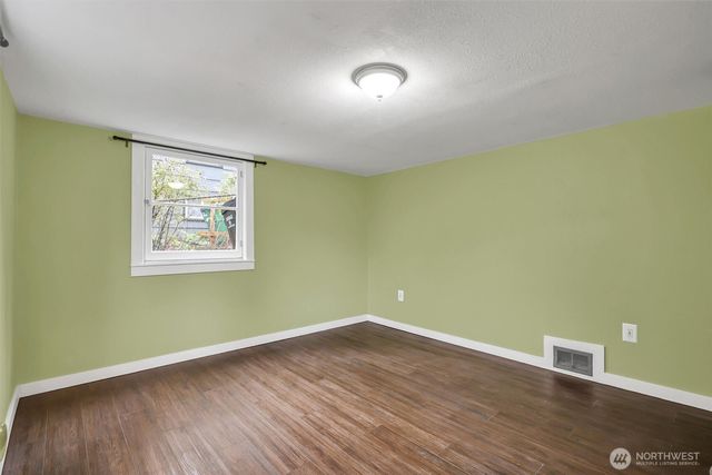 12534 North Park Avenue N, Seattle, WA 98133