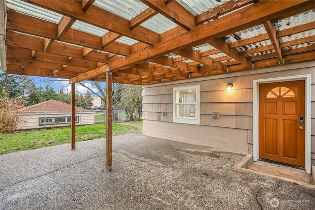 12534 North Park Avenue N, Seattle, WA 98133