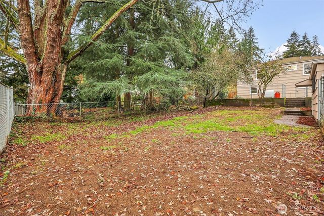 12534 North Park Avenue N, Seattle, WA 98133