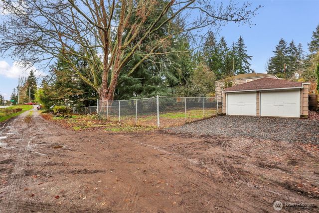 12534 North Park Avenue N, Seattle, WA 98133