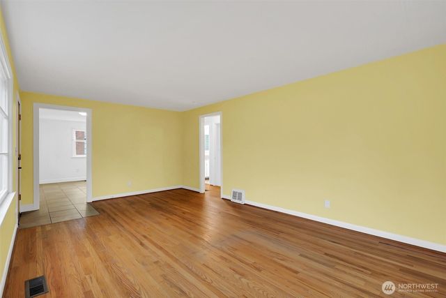 12534 North Park Avenue N, Seattle, WA 98133