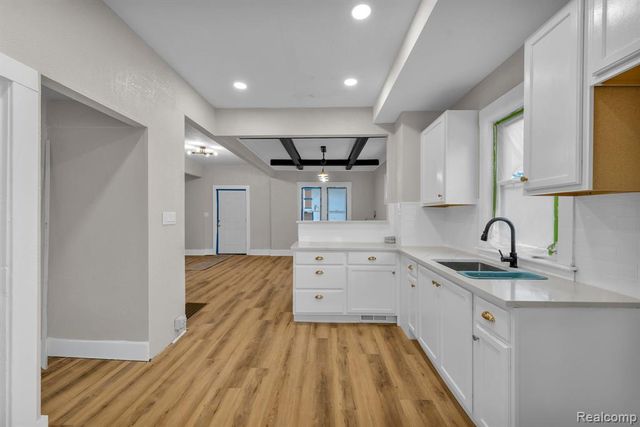 121 Monterey Street, Highland Park, MI 48203