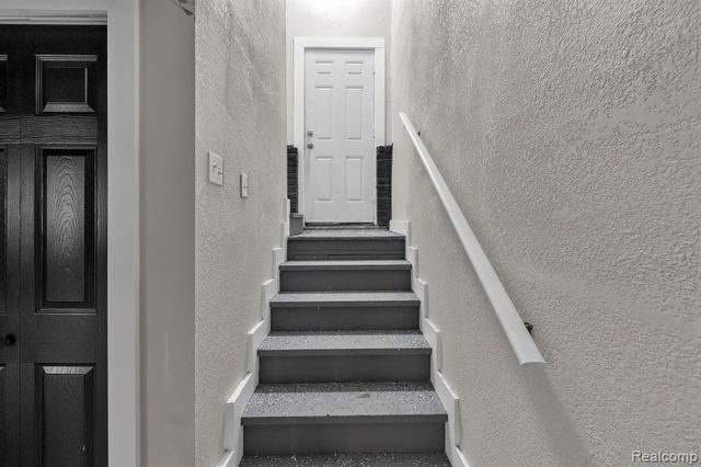 121 Monterey Street, Highland Park, MI 48203