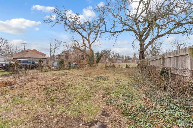 121 Monterey Street, Highland Park, MI 48203