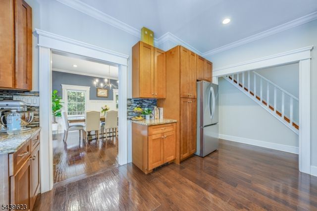 413 Mountain Ave, Long Hill Twp., NJ 07933