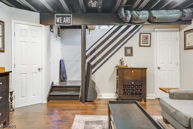 413 Mountain Ave, Long Hill Twp., NJ 07933