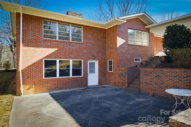 2705 W US 70 Highway, Morganton, NC 28655