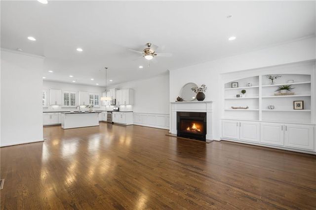 950 Opelousas Way, Atlanta, GA 30328