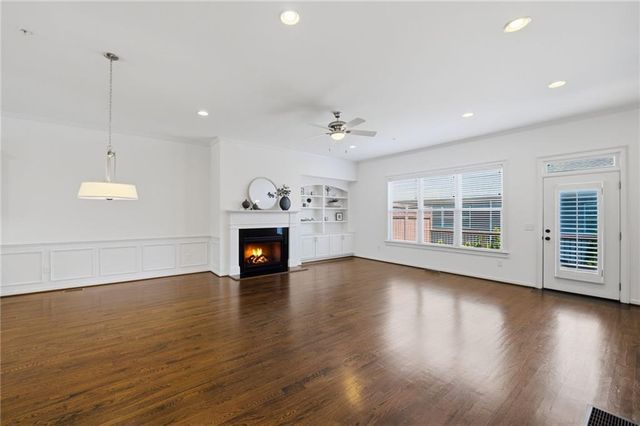 950 Opelousas Way, Atlanta, GA 30328