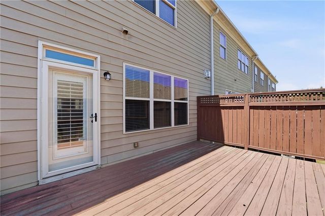 950 Opelousas Way, Atlanta, GA 30328