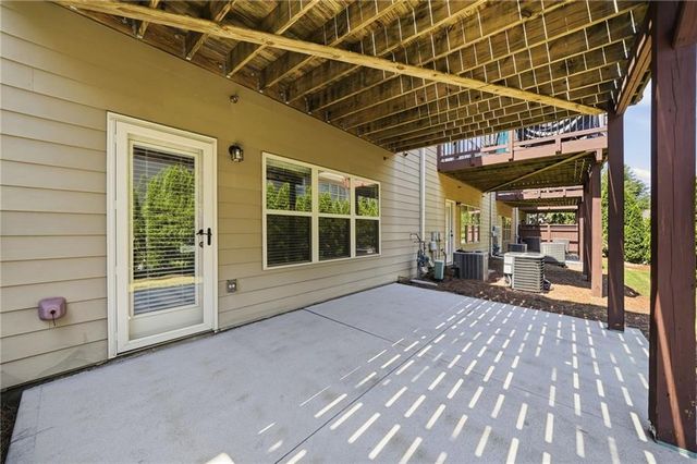 950 Opelousas Way, Atlanta, GA 30328