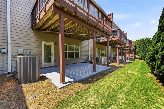 950 Opelousas Way, Atlanta, GA 30328