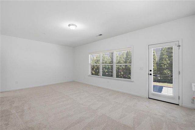 950 Opelousas Way, Atlanta, GA 30328