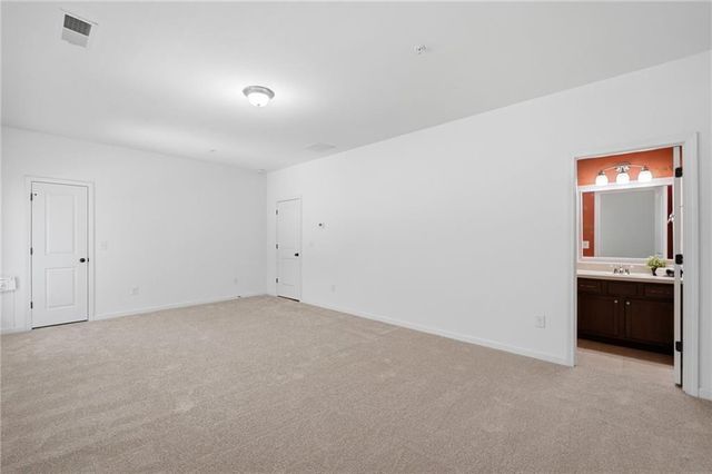 950 Opelousas Way, Atlanta, GA 30328