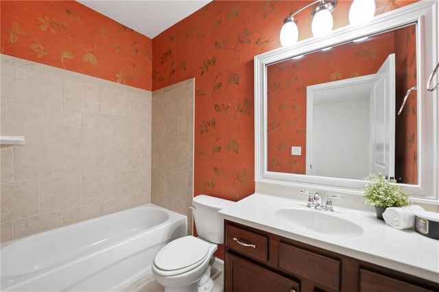 950 Opelousas Way, Atlanta, GA 30328