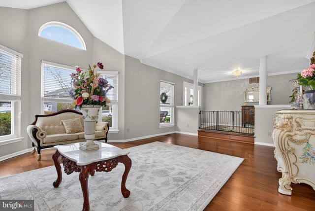 1 OWL CT, Marlton, NJ 08053