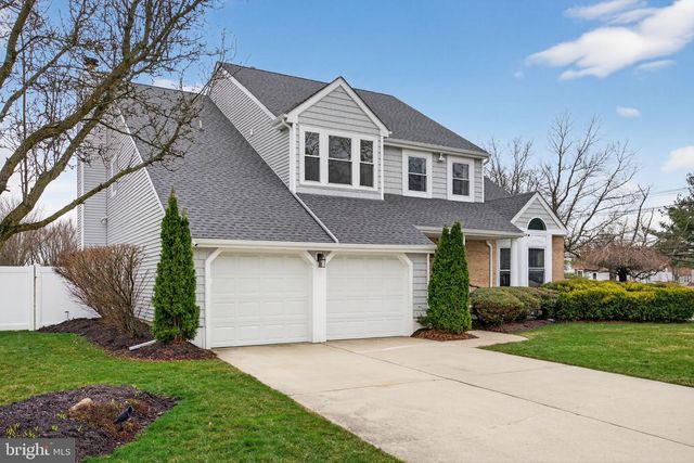 1 OWL CT, Marlton, NJ 08053