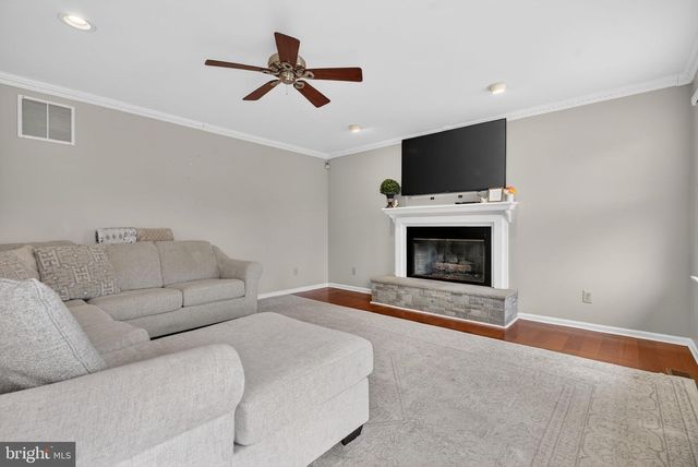 1 OWL CT, Marlton, NJ 08053