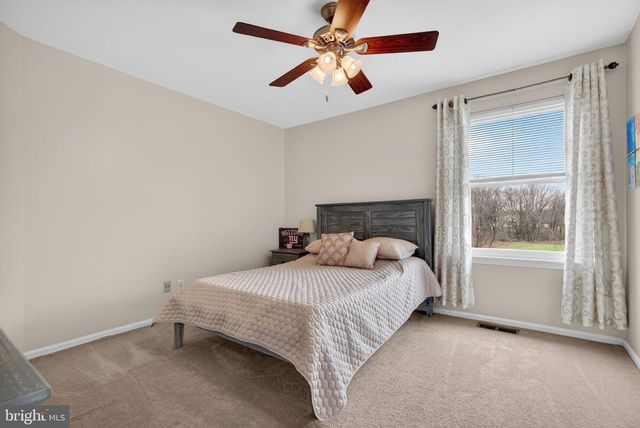 1 OWL CT, Marlton, NJ 08053