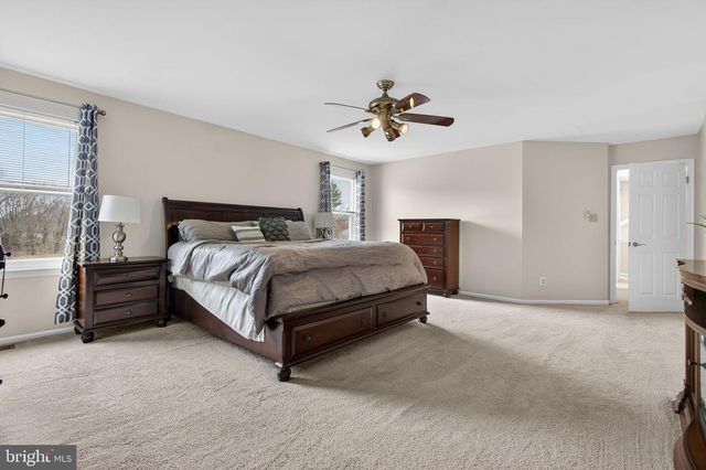 1 OWL CT, Marlton, NJ 08053