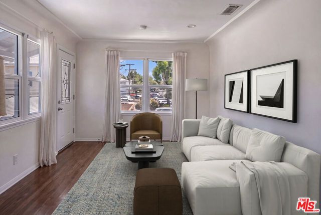 422 N Everett Street, Glendale, CA 91206