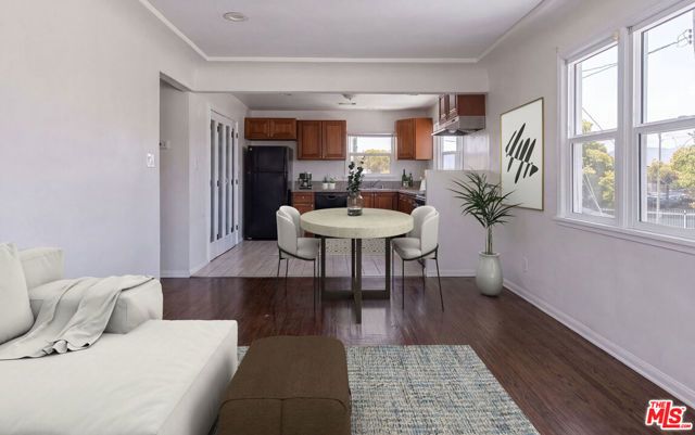 422 N Everett Street, Glendale, CA 91206