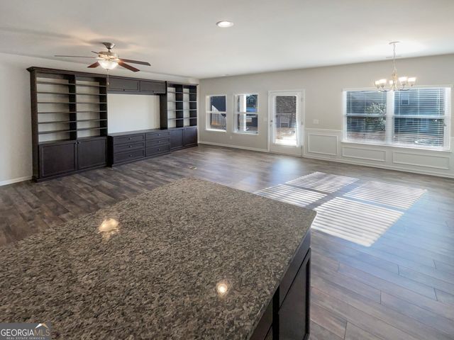 101 Thomaston Street, Newnan, GA 30263