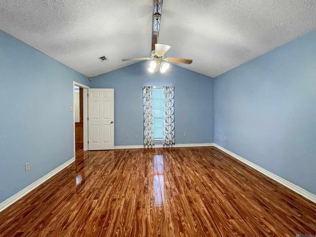 13616 Denham Rd, Central, LA 70818