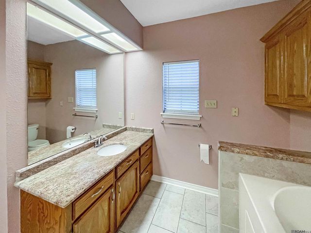 13616 Denham Rd, Central, LA 70818