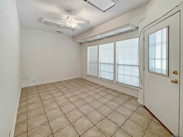 13616 Denham Rd, Central, LA 70818