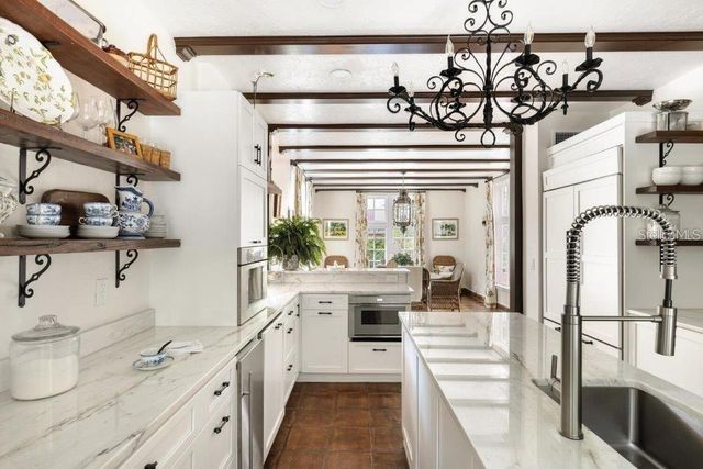 4511 BAY SHORE ROAD, Sarasota, FL 34234