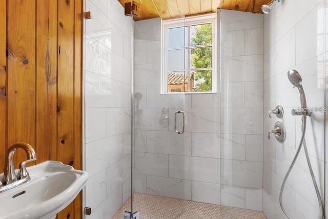 4511 BAY SHORE ROAD, Sarasota, FL 34234