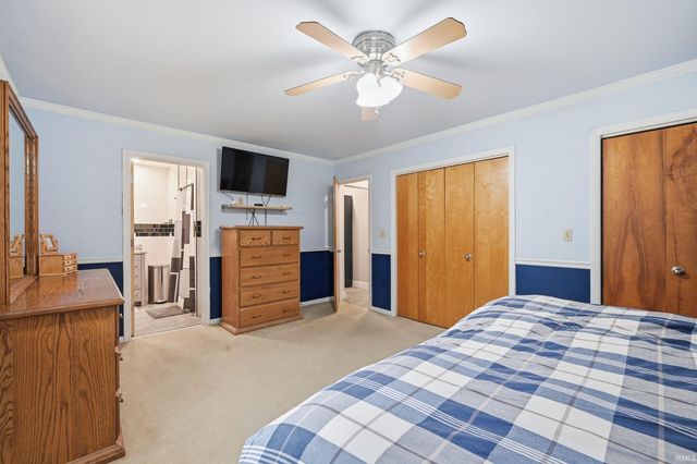 300 N Bayberry Lane, Muncie, IN 47304