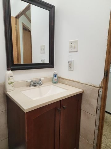 8033 Rolling Drive, Lake, MI 48632