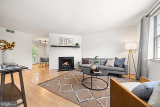 2850-C S WAKEFIELD ST #C, Arlington, VA 22206
