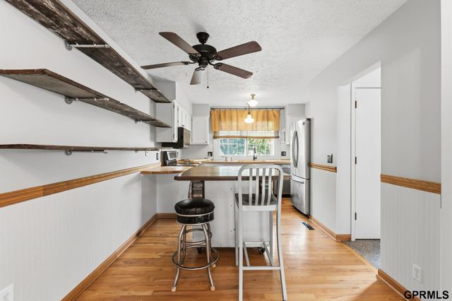 411 Laredo Road, Papillion, NE 68046